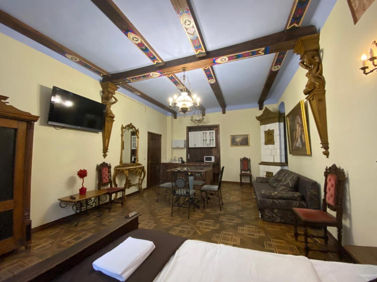 Апартаменти Королівські На Вулиці Лесі Українки 19 Lemberg Exterior foto