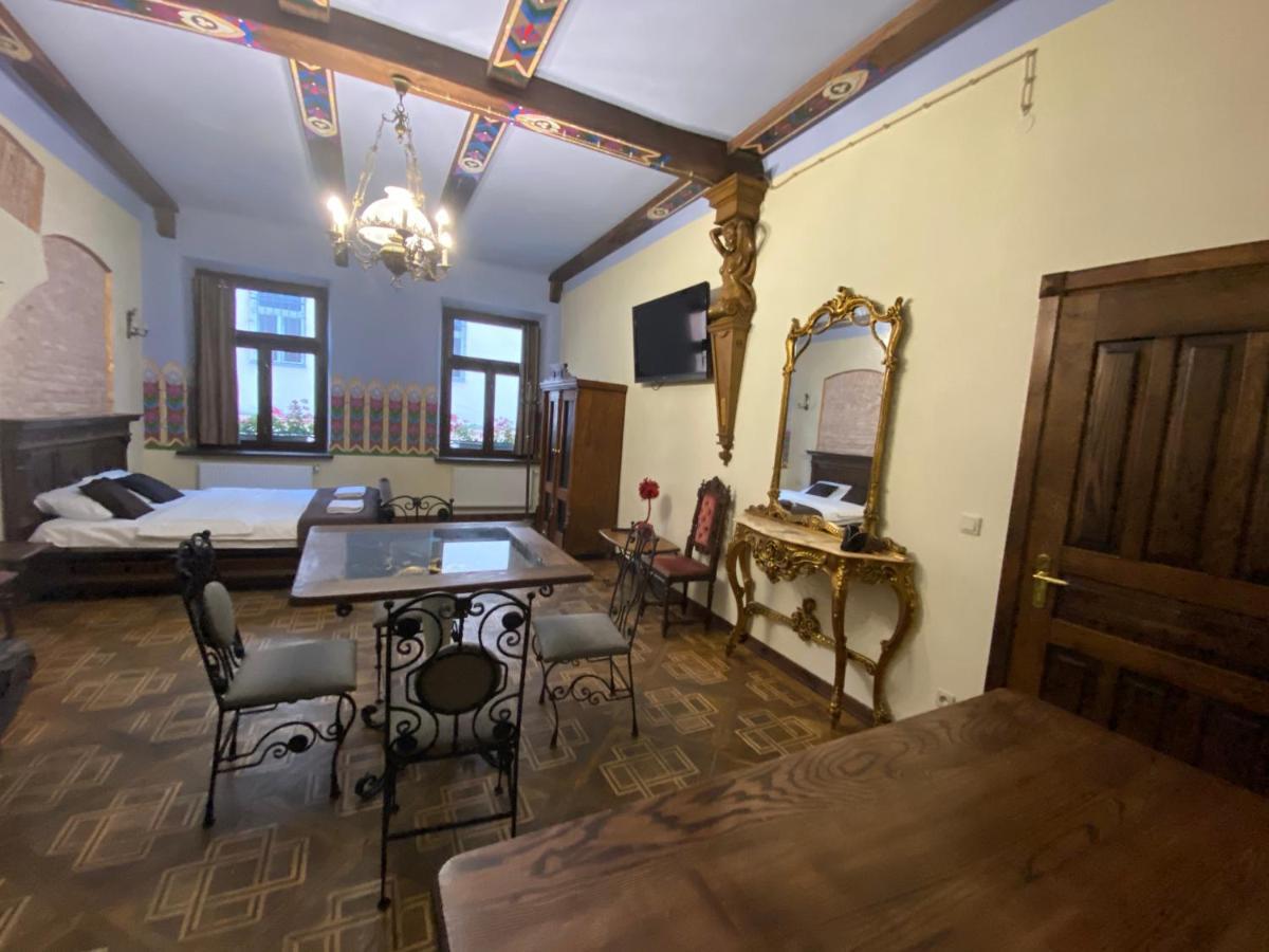 Апартаменти Королівські На Вулиці Лесі Українки 19 Lemberg Exterior foto