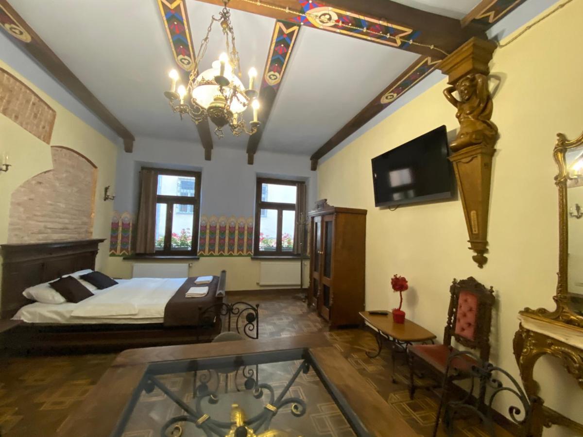 Апартаменти Королівські На Вулиці Лесі Українки 19 Lemberg Exterior foto