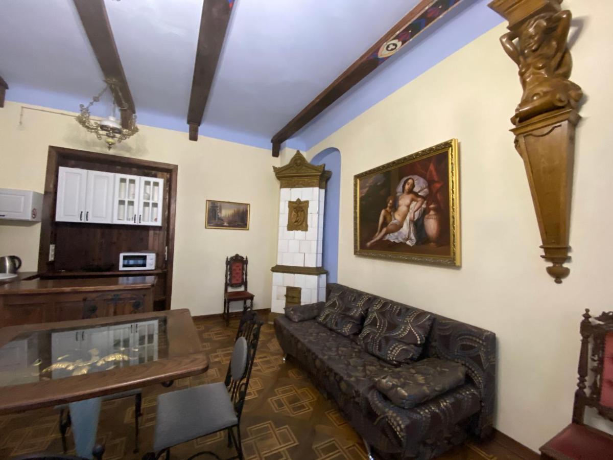 Апартаменти Королівські На Вулиці Лесі Українки 19 Lemberg Exterior foto