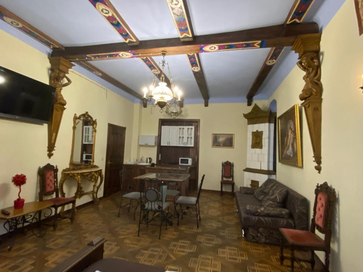 Апартаменти Королівські На Вулиці Лесі Українки 19 Lemberg Exterior foto