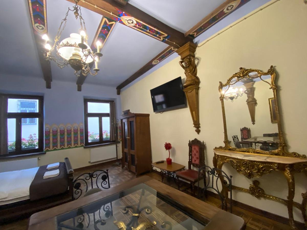 Апартаменти Королівські На Вулиці Лесі Українки 19 Lemberg Exterior foto