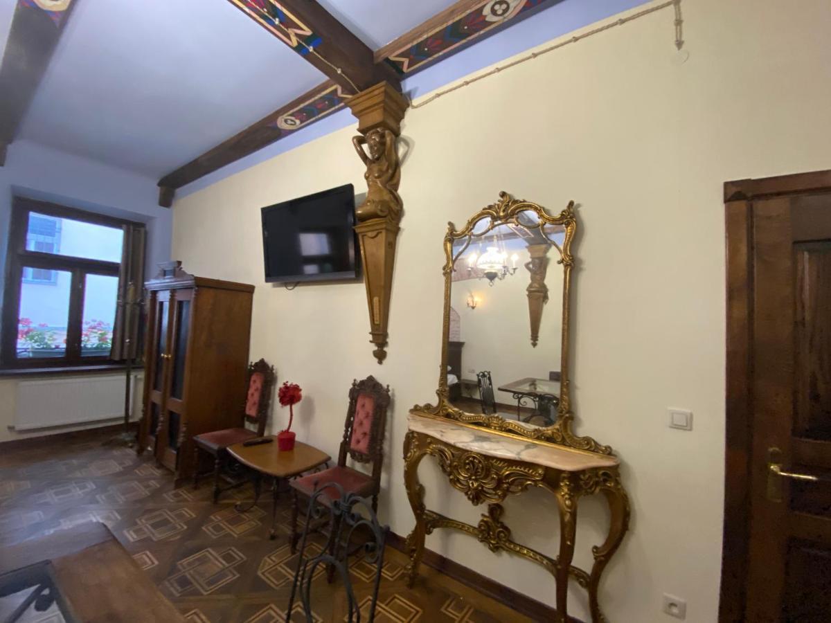 Апартаменти Королівські На Вулиці Лесі Українки 19 Lemberg Exterior foto